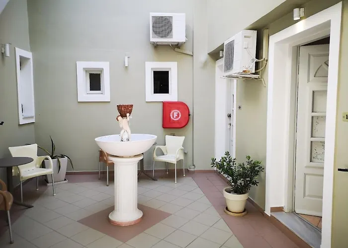 Otel L&s Lignos Fira (Santorini)